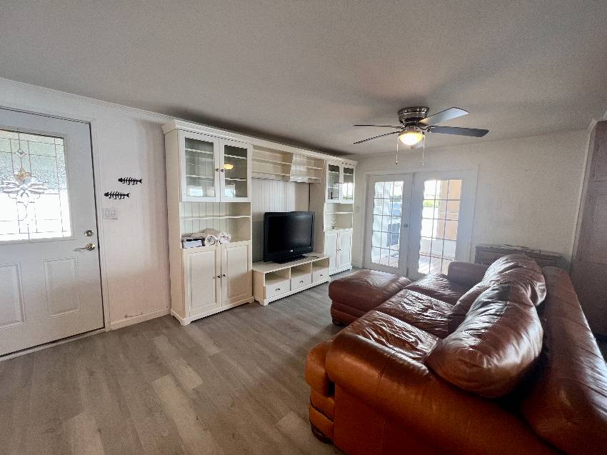 327 3rd St Dr W #13 a Palmetto, FL Mobile or Manufactured Home for Sale